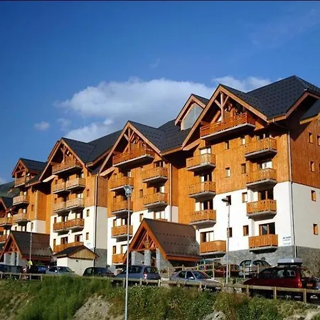 Residence Le Hameau - Saint-Francois-Longchamp Vakantiepark
